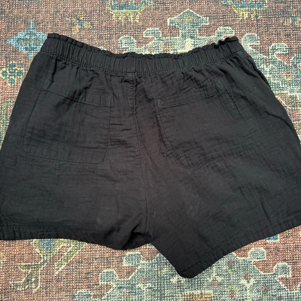 Old Navy Women’s high-waist, 5” inseam shorts; black; new, no tags; large